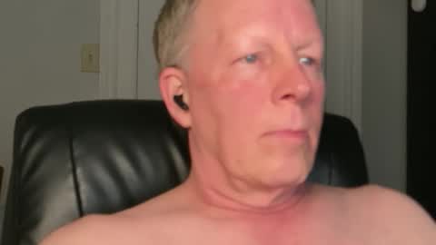 Snapshot of eddygl1968 chatting on 03-16-26, 02:17 Eddy online show from 03-16-26, 02:17