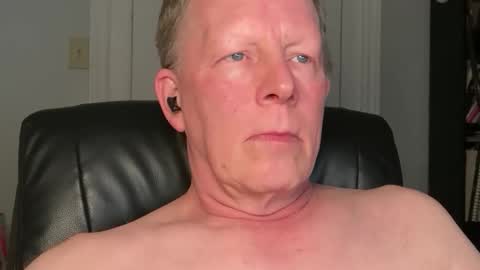 Snapshot of eddygl1968 chatting on 03-30-26, 01:39 Eddy online show from 03-30-26, 01:39