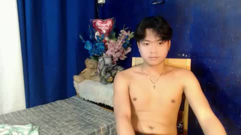 edelcum_xx online show from 10-15-25, 02:55