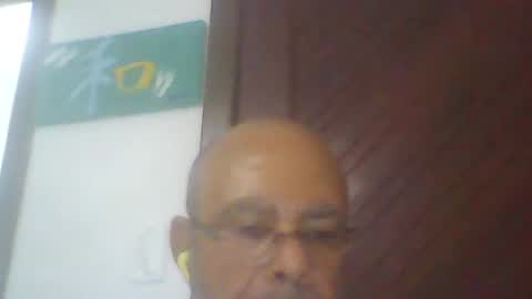 Snapshot of edgar14q4 chatting on 07-06-26, 12:18 edgar14q4 online show from 07-06-26, 12:18