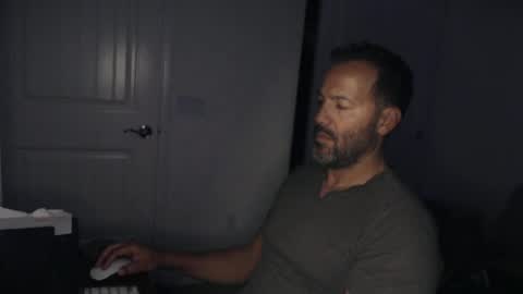 Snapshot of edge_masters chatting on 06-28-26, 03:12 EdgeM online show from 06-28-26, 03:12