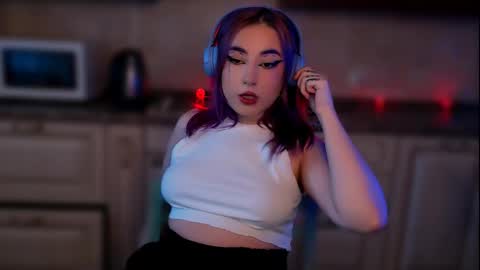 fickle demon made of clumps of matter online show from 02-10-25, 11:15