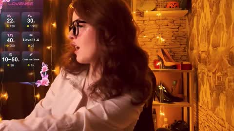 Snapshot of edithafarro chatting on 10-12-25, 11:37 Friendly neighbourhoud redhead online show from 10-12-25, 11:37