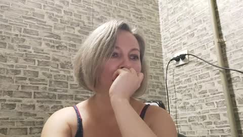 edithmanning online show from 01-06-25, 02:25