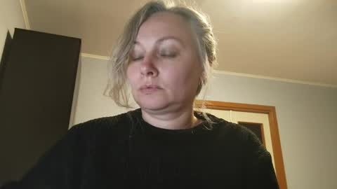Snapshot of edithmanning chatting on 05-01-26, 05:50 edithmanning online show from 05-01-26, 05:50