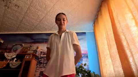 Annie online show from 07-23-26, 05:16
