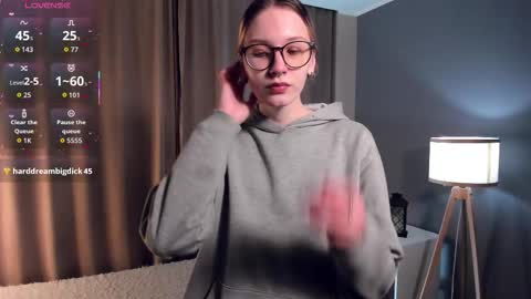 Nikki online show from 01-17-26, 01:10