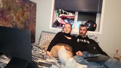 Snapshot of edmonton1985780 chatting on 03-26-26, 10:43 edmonton1985780 online show from 03-26-26, 10:43