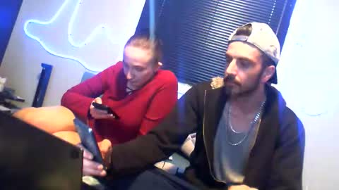 edmonton1985780 online show from 04-20-26, 07:37