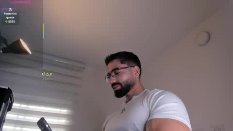 Snapshot of edrick_walton chatting on 04-14-26, 12:00 edrick online show from 04-14-26, 12:00