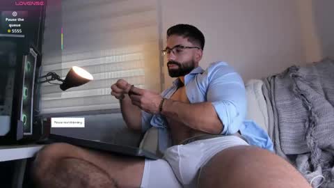 Snapshot of edrick_walton chatting on 05-10-26, 11:59 edrick online show from 05-10-26, 11:59