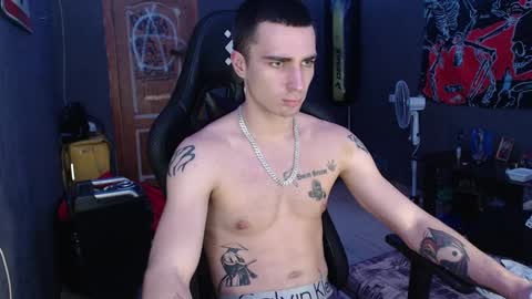 Eduar online show from 12-21-24, 05:29