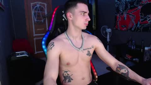 Eduar online show from 01-19-25, 05:07