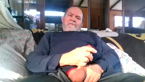 Snapshot of edwalters chatting on 01-26-25, 08:34 Eddie online show from 01-26-25, 08:34