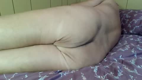 Snapshot of edwalters chatting on 10-15-25, 02:44 Eddie online show from 10-15-25, 02:44