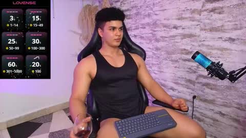 EDWARD CLARCK online show from 10-29-25, 05:20