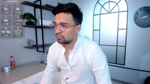 Snapshot of edward_maxx chatting on 02-16-26, 03:35 Eduardo online show from 02-16-26, 03:35