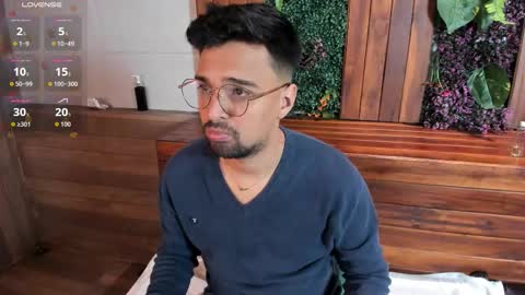 Snapshot of edward_maxx chatting on 02-18-26, 03:46 Eduardo online show from 02-18-26, 03:46