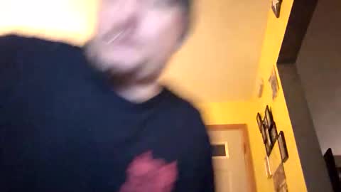 Snapshot of edwardaims_2please chatting on 11-19-25, 03:39 edwardaims_2please online show from 11-19-25, 03:39