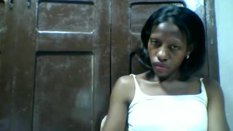 edwige770943 online show from 04-25-26, 01:52