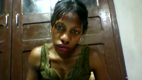 edwige770943 online show from 05-02-26, 04:12