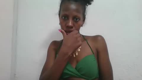 edwige770943 online show from 06-06-26, 09:47