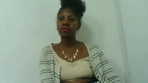 edwige770943 online show from 06-09-26, 04:51