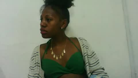 edwige770943 online show from 06-11-26, 05:16