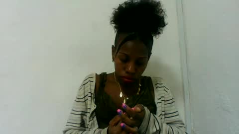 edwige770943 online show from 06-15-26, 04:15