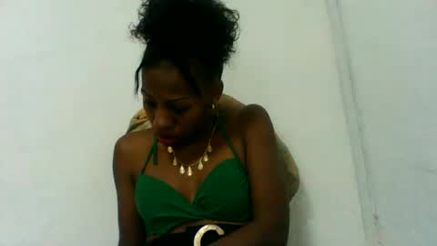 edwige770943 online show from 06-16-26, 06:16