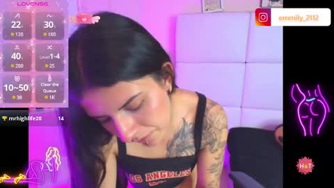 Snapshot of eemily_1 chatting on 02-10-25, 05:19 eemily_1 online show from 02-10-25, 05:19