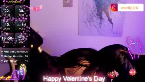 Snapshot of eemily_1 chatting on 02-14-25, 10:04 eemily_1 online show from 02-14-25, 10:04