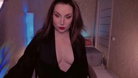 Snapshot of eesmaaarr chatting on 11-16-25, 11:10 eesmaaarr online show from 11-16-25, 11:10