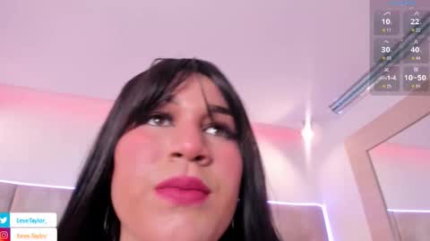 Snapshot of eevee_taylor chatting on 10-15-25, 02:33 Eevee online show from 10-15-25, 02:33