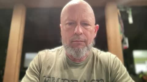 Snapshot of eevilempire chatting on 04-23-26, 05:26 Harley Biker online show from 04-23-26, 05:26