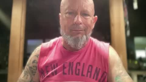 Snapshot of eevilempire chatting on 05-12-26, 05:43 Harley Biker online show from 05-12-26, 05:43