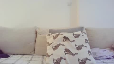 Snapshot of efdan chatting on 10-21-25, 06:03 Dan online show from 10-21-25, 06:03