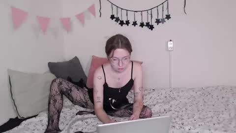 effa__laska online show from 11-02-25, 08:44