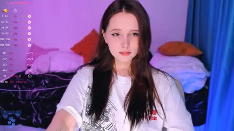 Effie online show from 12-25-24, 03:28