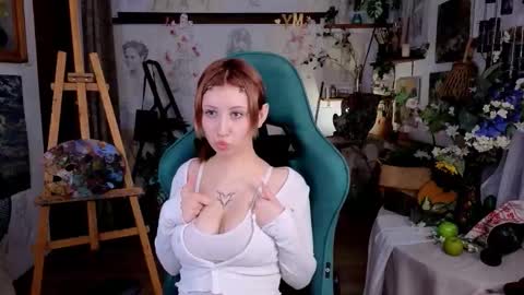 Snapshot of effiemeowley chatting on 03-16-26, 05:44 effiemeowley online show from 03-16-26, 05:44