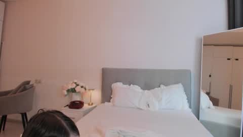 Snapshot of effiemur chatting on 11-16-25, 05:57 Effie Mur online show from 11-16-25, 05:57