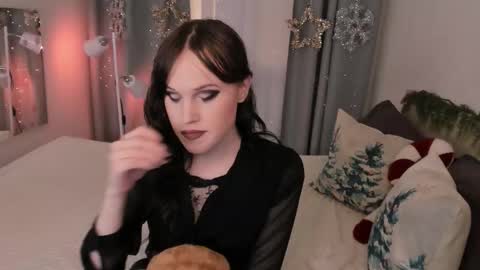 Effie Mur online show from 01-08-26, 10:01