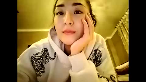 Snapshot of effy007 chatting on 12-11-24, 12:34 Effy online show from 12-11-24, 12:34