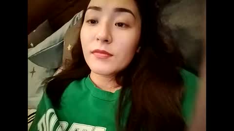 Snapshot of effy007 chatting on 12-21-24, 01:32 Effy online show from 12-21-24, 01:32