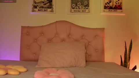 effy online show from 10-21-25, 12:22