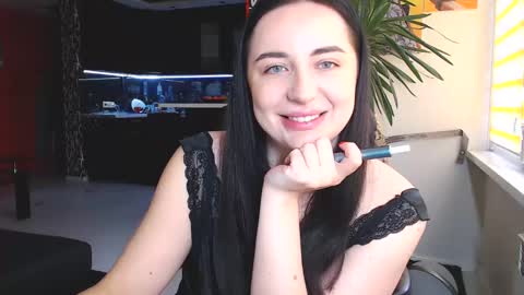 Snapshot of effy_m chatting on 01-22-25, 11:45 Effy online show from 01-22-25, 11:45