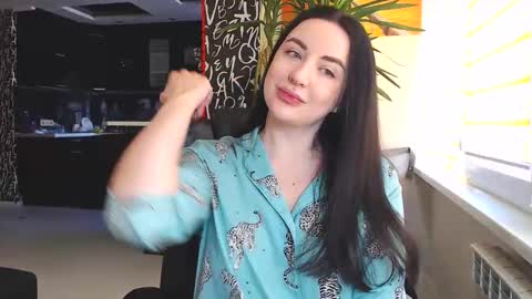 Snapshot of effy_m chatting on 01-29-25, 09:44 Effy online show from 01-29-25, 09:44