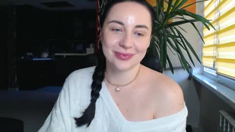 Snapshot of effy_m chatting on 10-19-25, 03:12 Effy online show from 10-19-25, 03:12