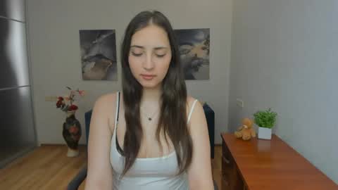 Effy Royse online show from 05-03-26, 05:35