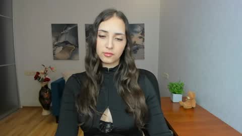 Effy Royse online show from 05-13-26, 05:43